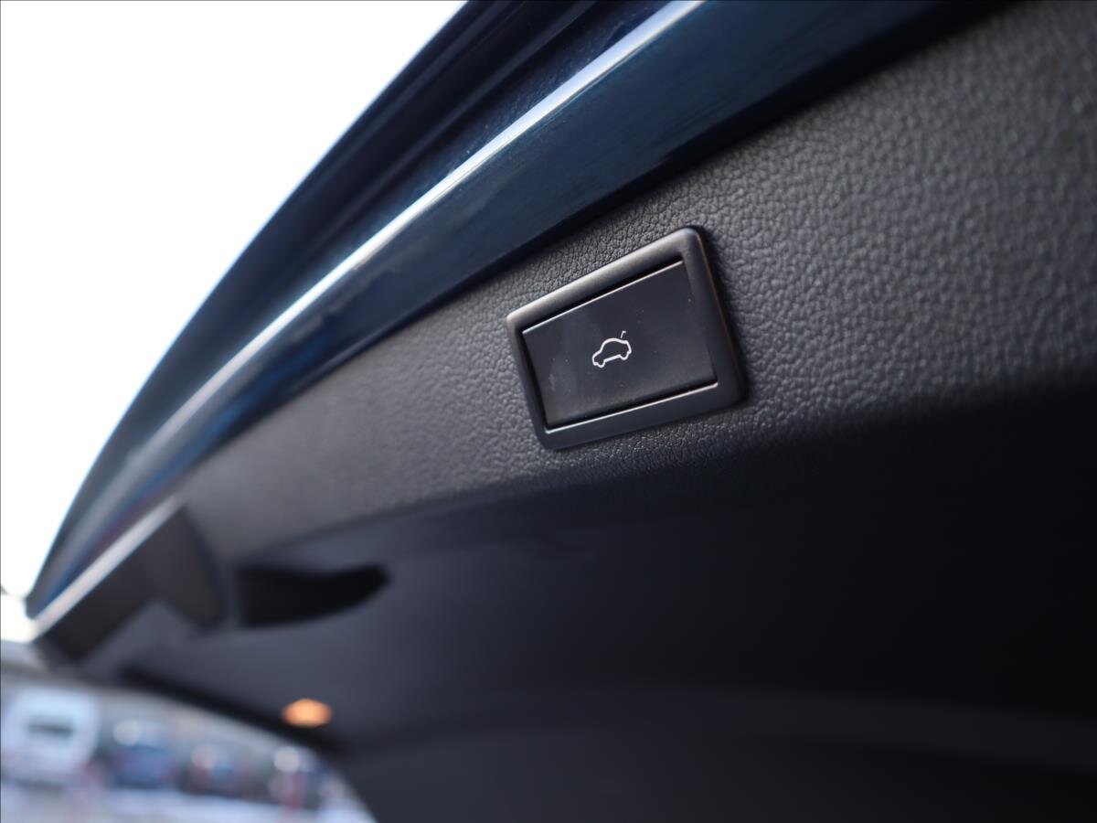 Škoda Superb Kombi 2,0 l 110 kw