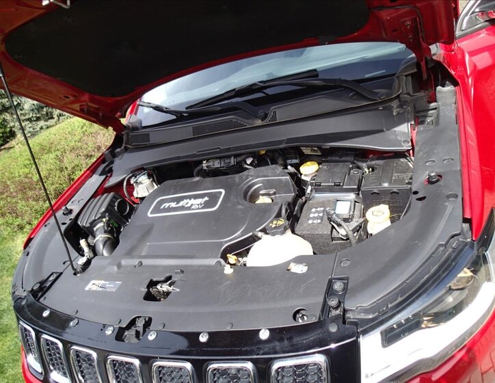 Jeep Compass SUV / Terénní 2,0 l 103 kw