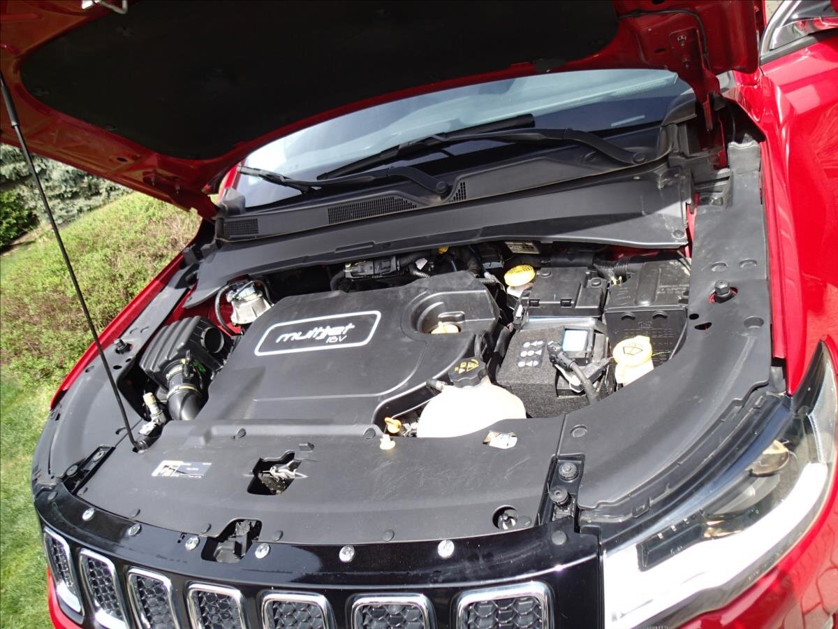 Jeep Compass SUV / Terénní 2,0 l 103 kw
