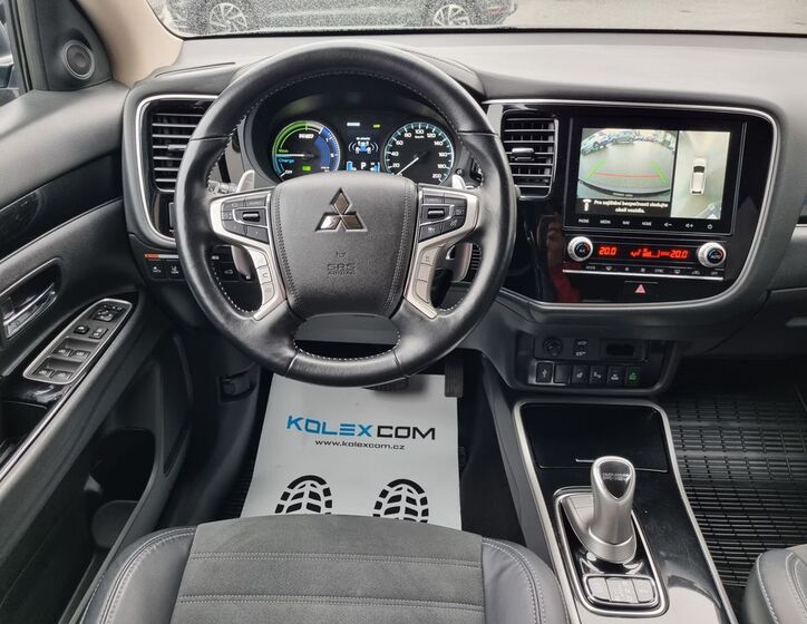 Mitsubishi Outlander 14