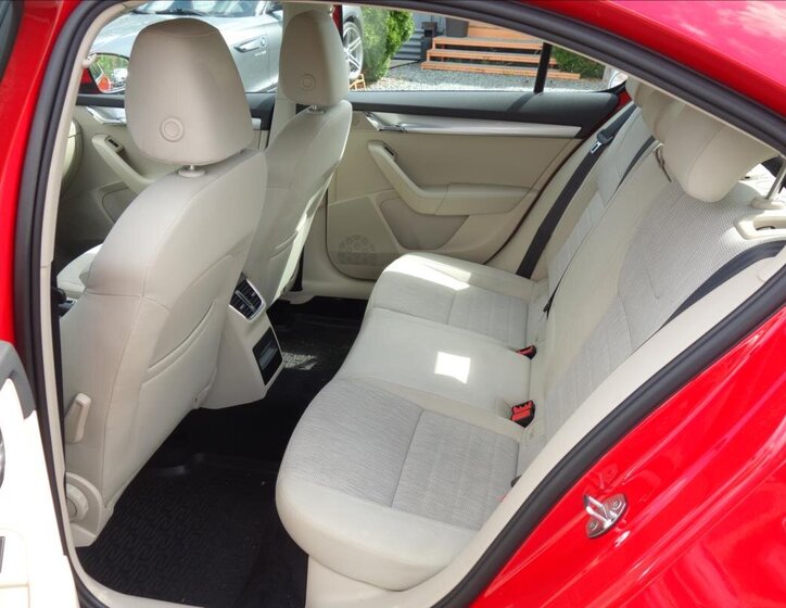 Škoda Octavia Liftback 1,6 l 81 kw