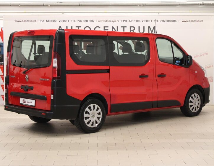 Renault Trafic 4