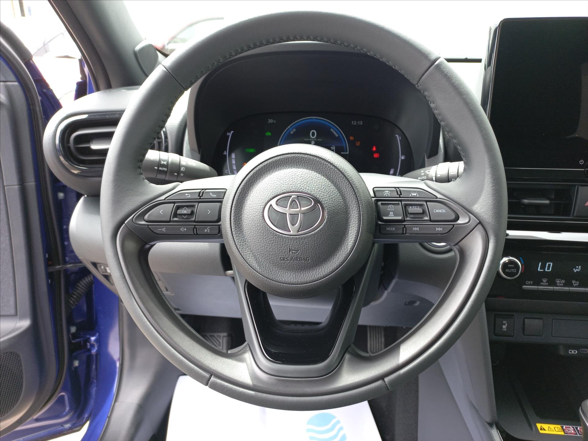 Toyota Yaris Cross CUV / Crossover 1,5 l 68 kw