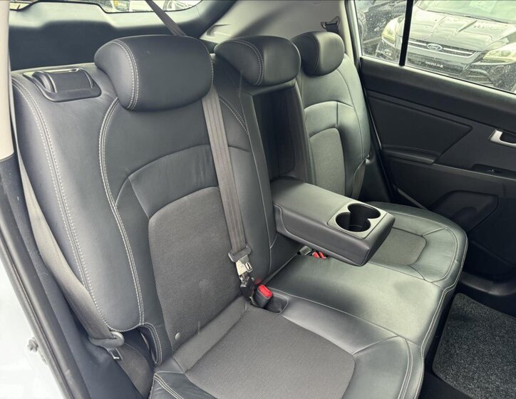 KIA Sportage SUV 2,0 l 135 kw