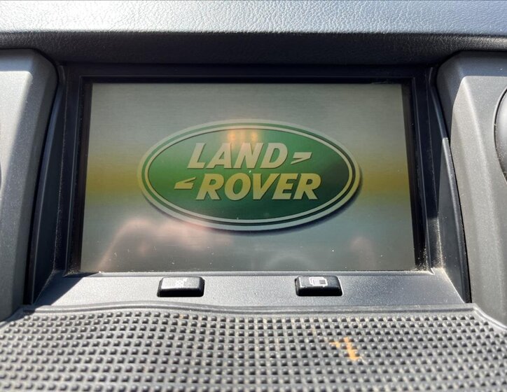 Land Rover Discovery 17