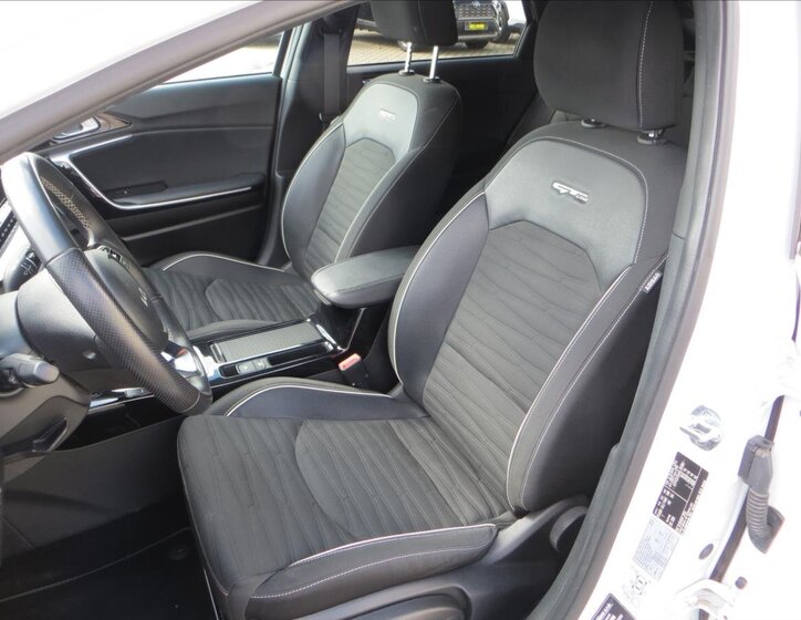 KIA ProCeed Kombi 1,5 l 117 kw