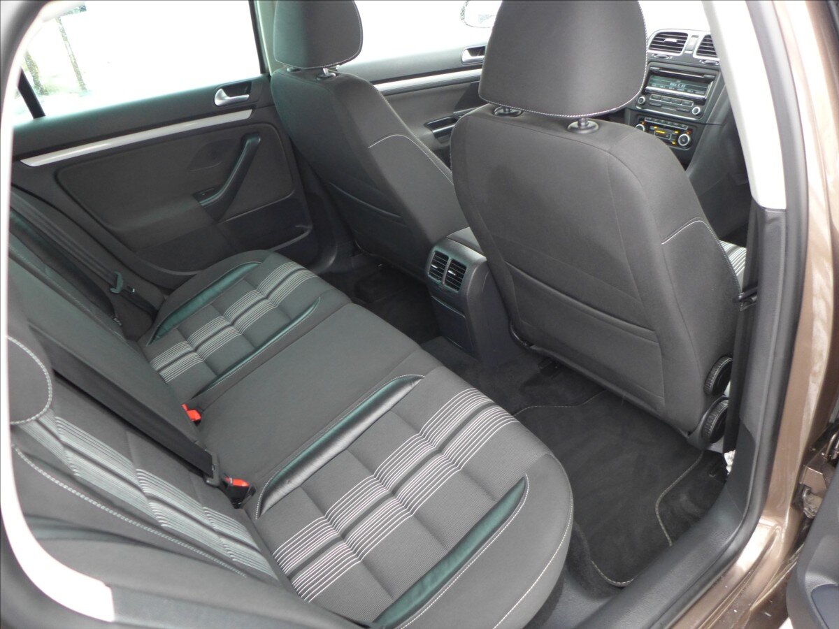 Volkswagen Golf Kombi 1,2 l 77 kw