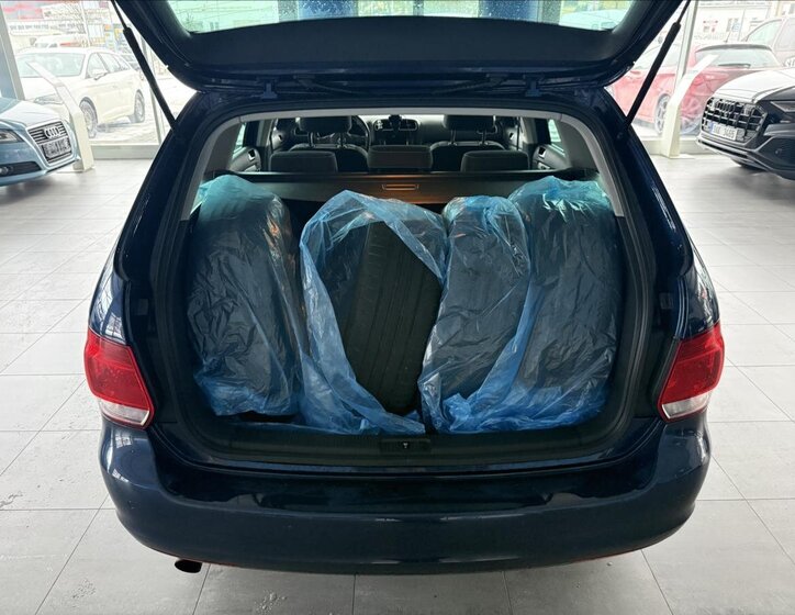 Volkswagen Golf Kombi 1,2 l 77 kw