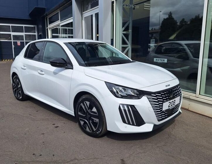 Peugeot 208 Hatchback 1,2 l 74 kw
