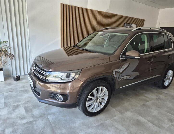 Volkswagen Tiguan SUV 2,0 l 103 kw