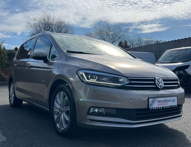 Volkswagen Touran MPV 1,5 l 110 kw