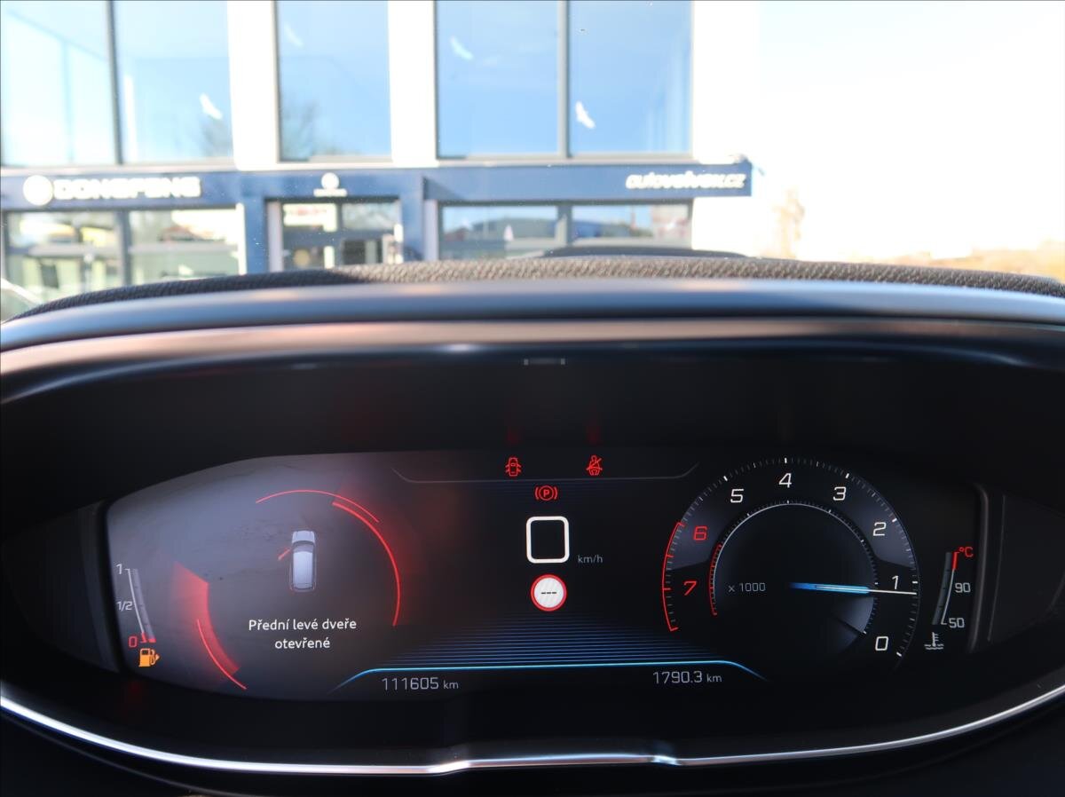 Peugeot 3008 SUV / Terénní 1,2 l 96 kw