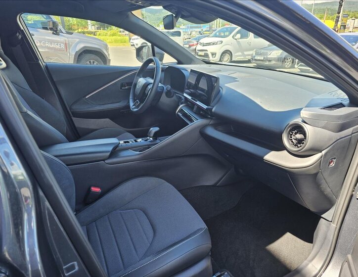 Toyota C-HR Hatchback 1,8 l 72 kw