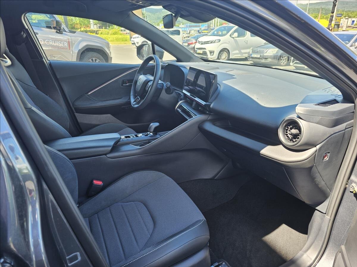 Toyota C-HR Hatchback 1,8 l 72 kw