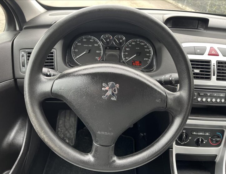 Peugeot 307 Hatchback 1,4 l 65 kw