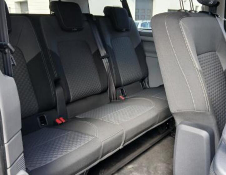 Volkswagen Caravelle 14