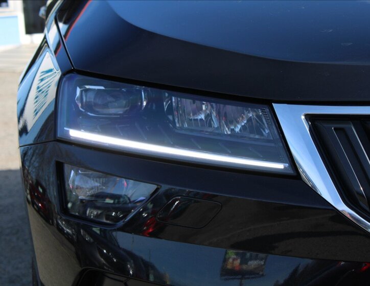 Škoda Karoq SUV 1,5 l 110 kw