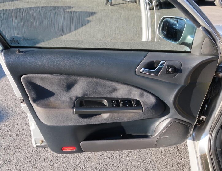 Škoda Octavia Liftback 1,9 l 66 kw