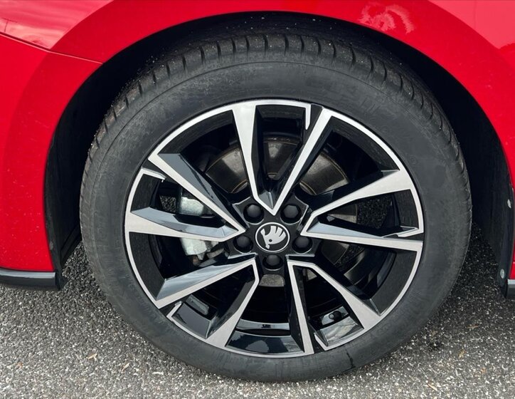 Škoda Fabia Hatchback 1,5 l 110 kw