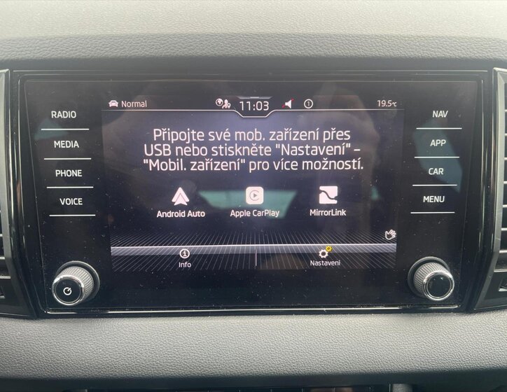 Škoda Karoq SUV 1,5 l 110 kw