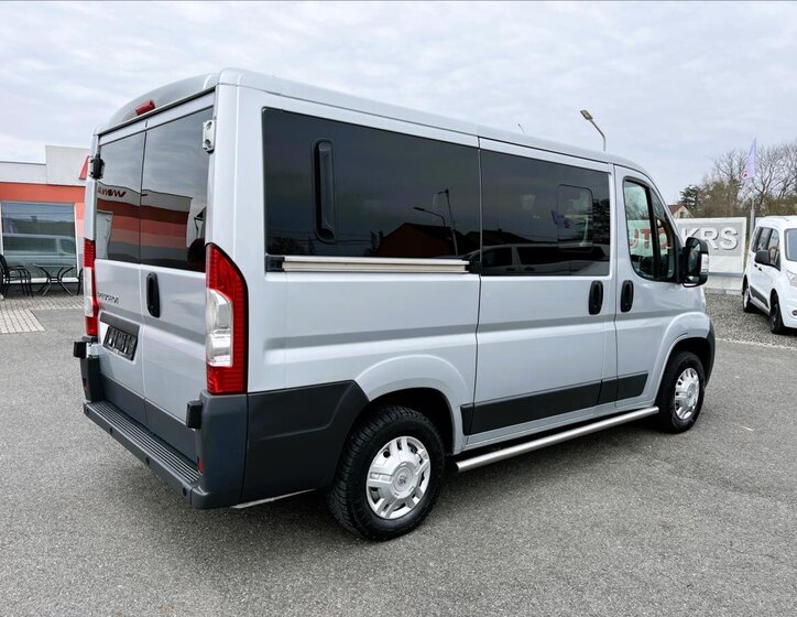 Peugeot Boxer Kombi 2,2 l 88 kw