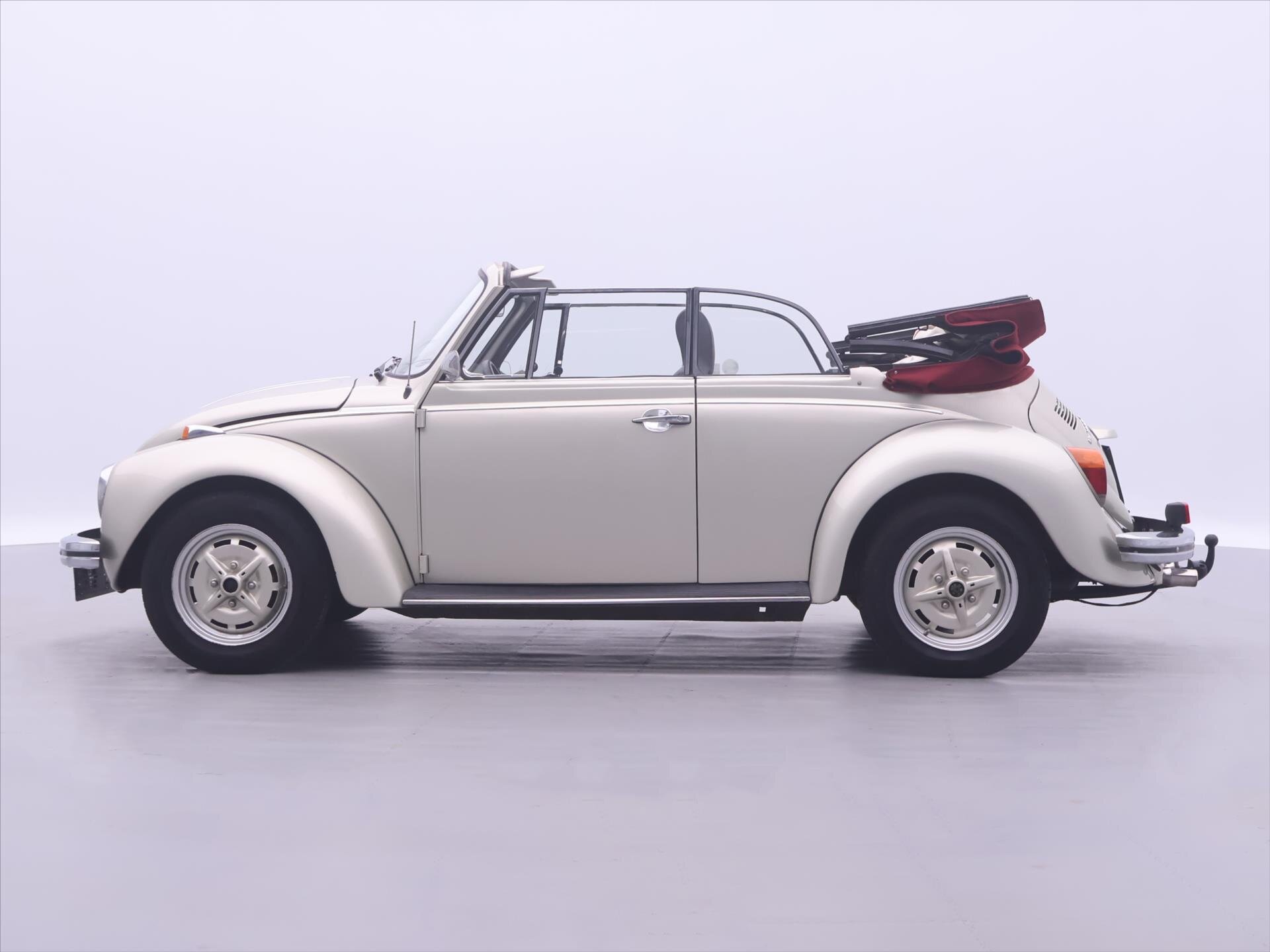 Volkswagen Beetle Kabriolet 1,3 l 32 kw