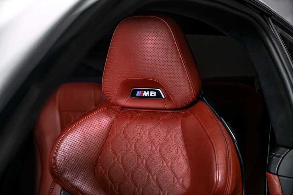 BMW M8 Kupé 4,4 l 447 kw