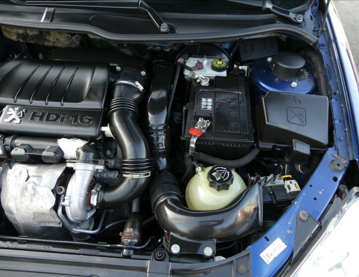 Peugeot 206 Hatchback 1,6 l 80 kw