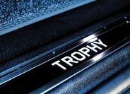 Land Rover Defender SUV 3,0 l 257 kw