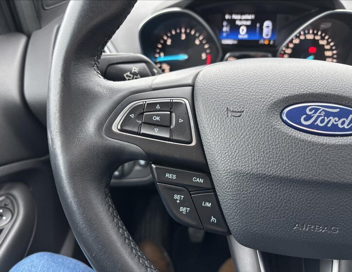 Ford Kuga SUV 2,0 l 110 kw