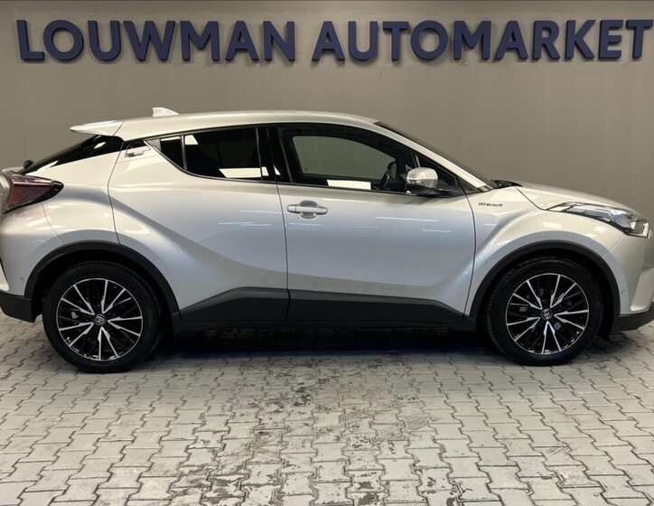 Toyota C-HR Hatchback 1,8 l 72 kw