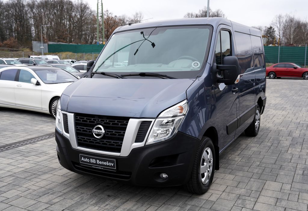 Nissan NV400