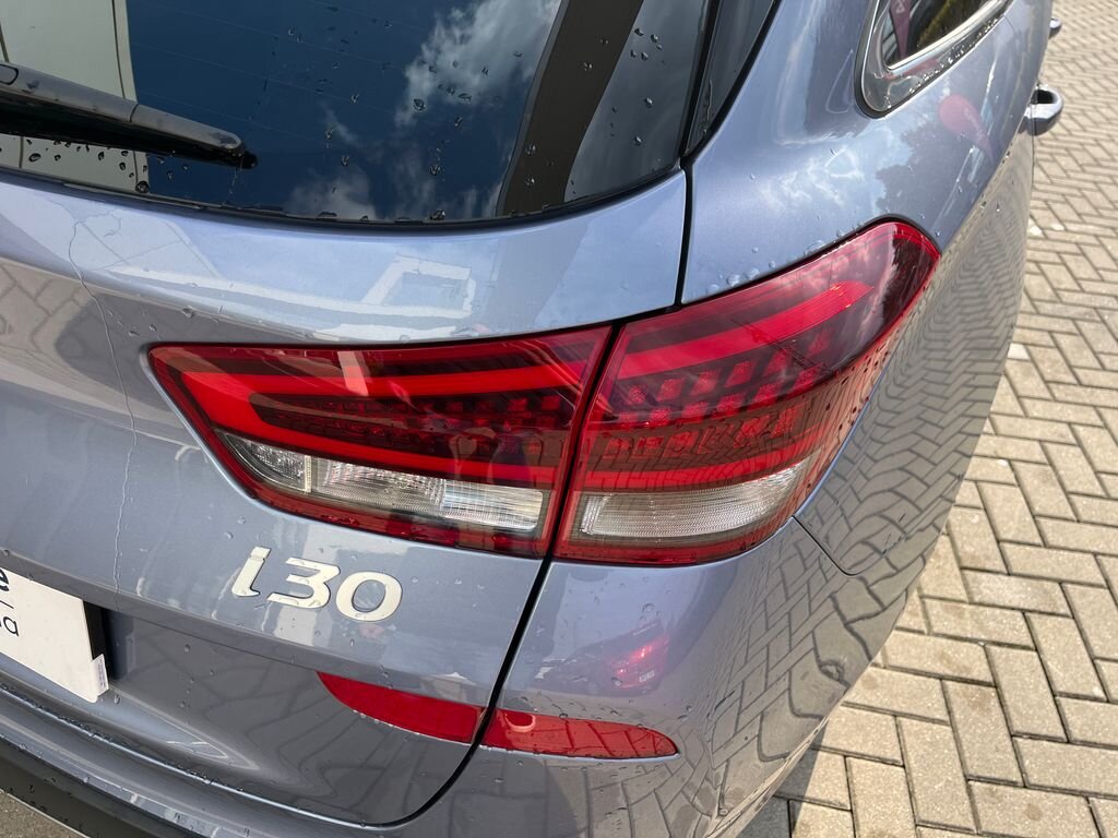 Hyundai i30 Kombi 998,0 73 kw