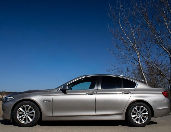 BMW Řada 5 Sedan / Limuzína 2,0 l 120 kw