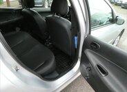 Peugeot 206 19