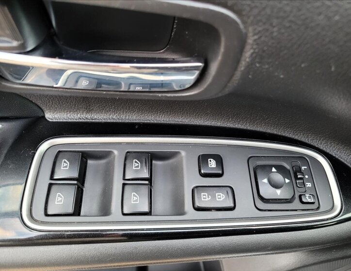 Mitsubishi Outlander 34
