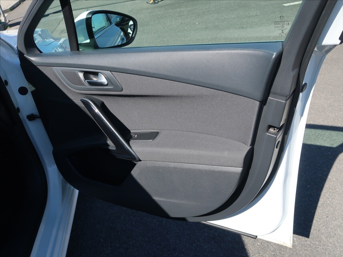 Peugeot 508 Kombi 2,0 l 120 kw