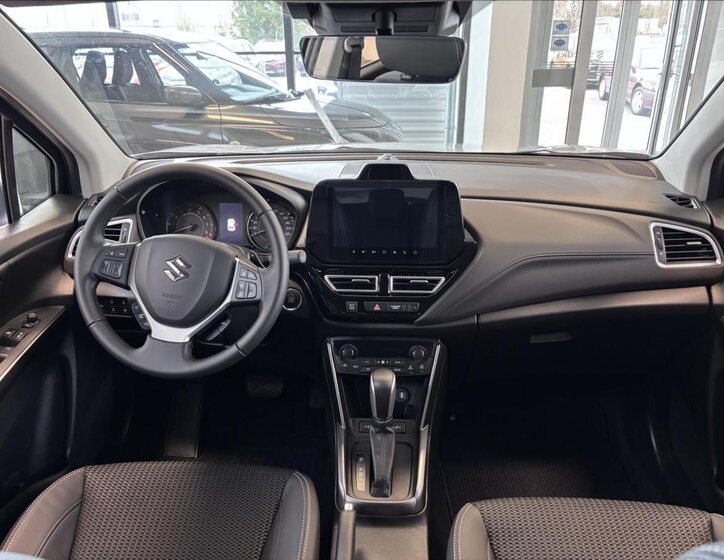 Suzuki S-Cross SUV / Terénní 1,4 l 81 kw