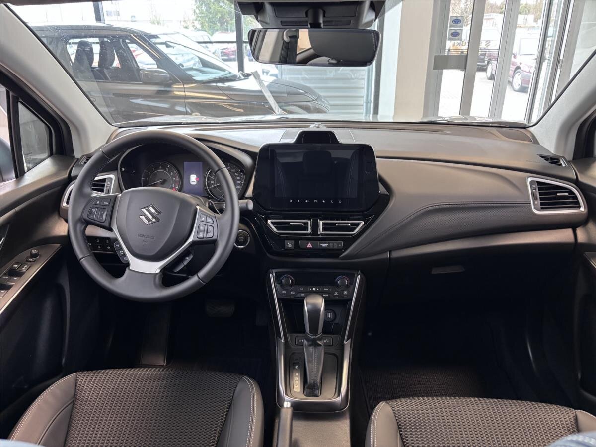 Suzuki S-Cross SUV / Terénní 1,4 l 81 kw