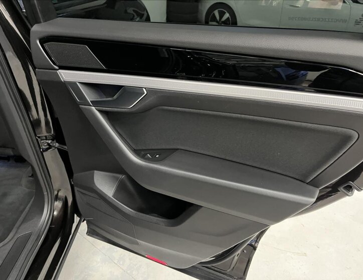 Volkswagen Touareg SUV 3,0 l 170 kw