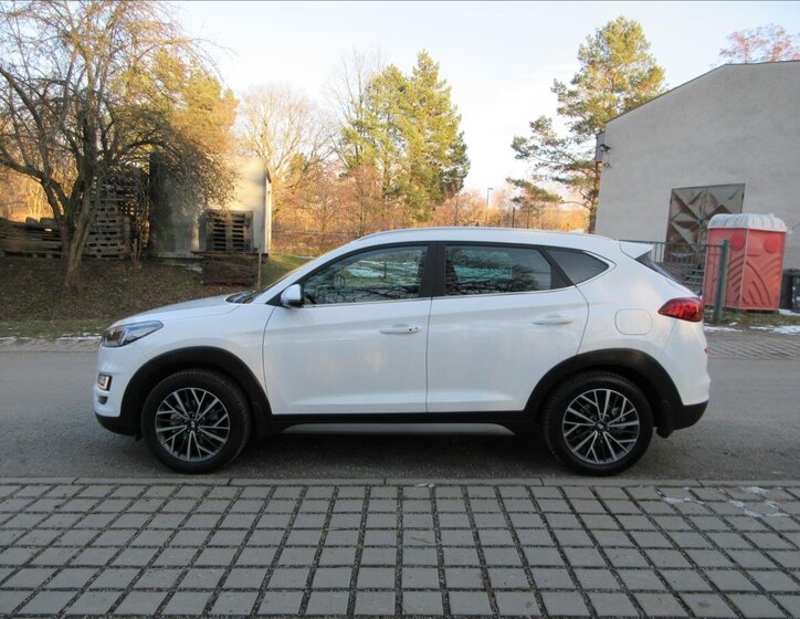 Hyundai Tucson SUV 1,6 l 100 kw