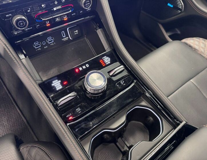 Jeep Grand Cherokee 16