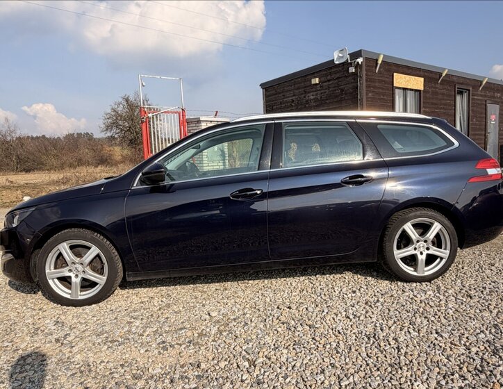 Peugeot 308 Kombi 2,0 l 110 kw