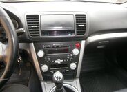 Subaru Legacy Kombi 2,0 l 121 kw