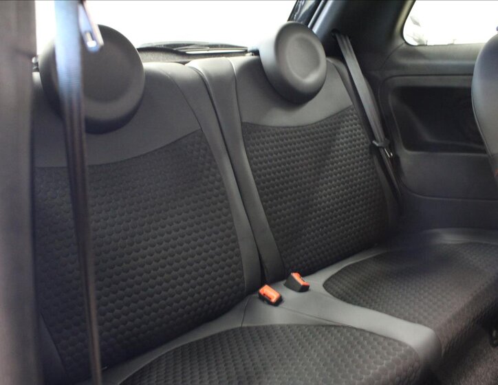 Fiat 500 Hatchback 899,0 63 kw