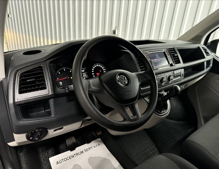 Volkswagen Transporter 16