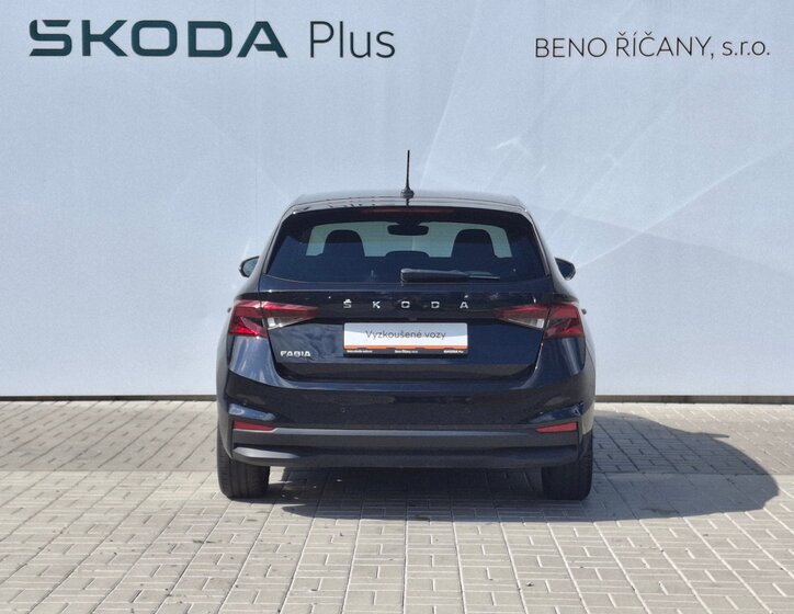 Škoda Fabia 16