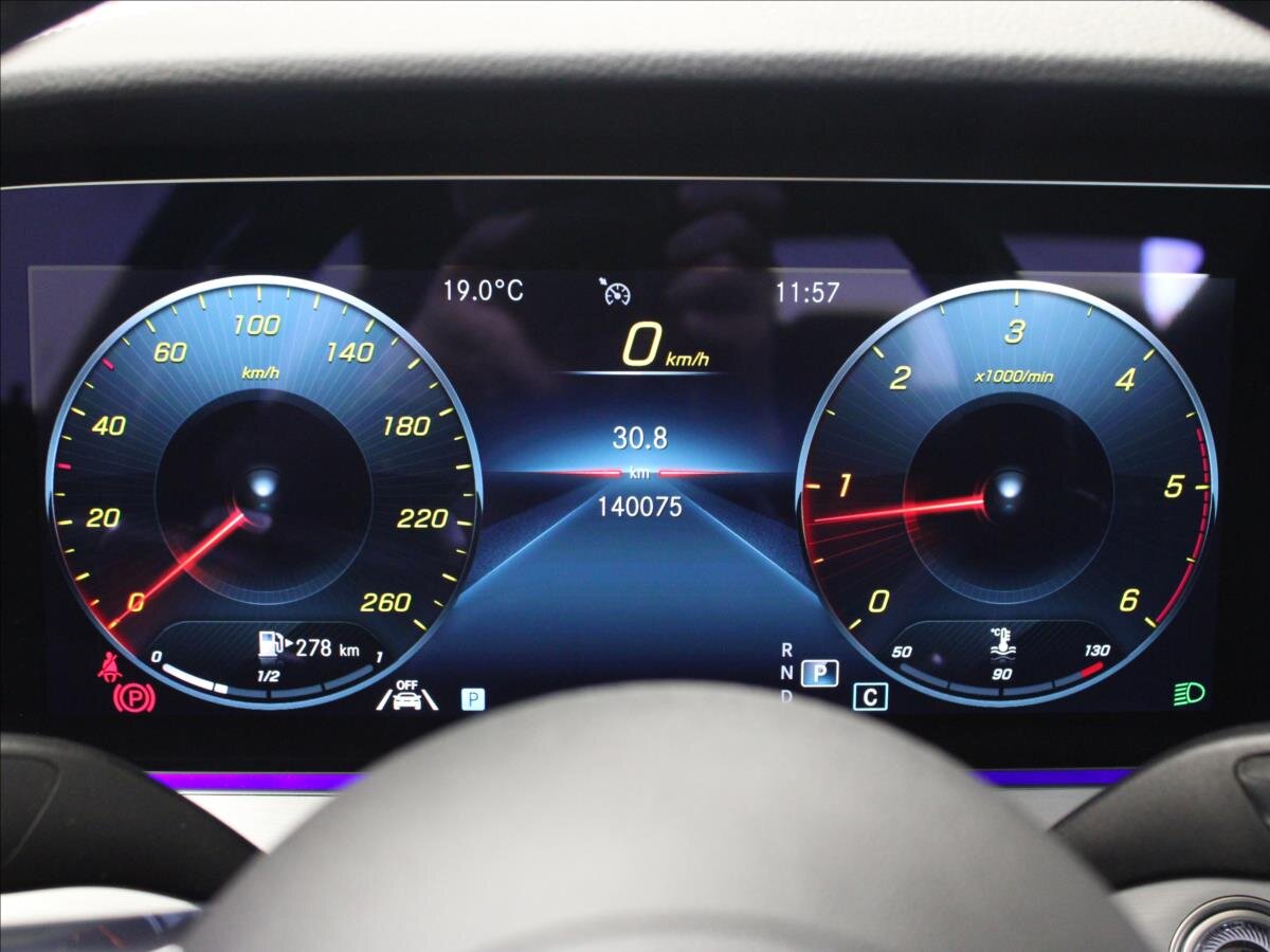 Mercedes-Benz CLS Sedan / Limuzína 2,0 l 143 kw