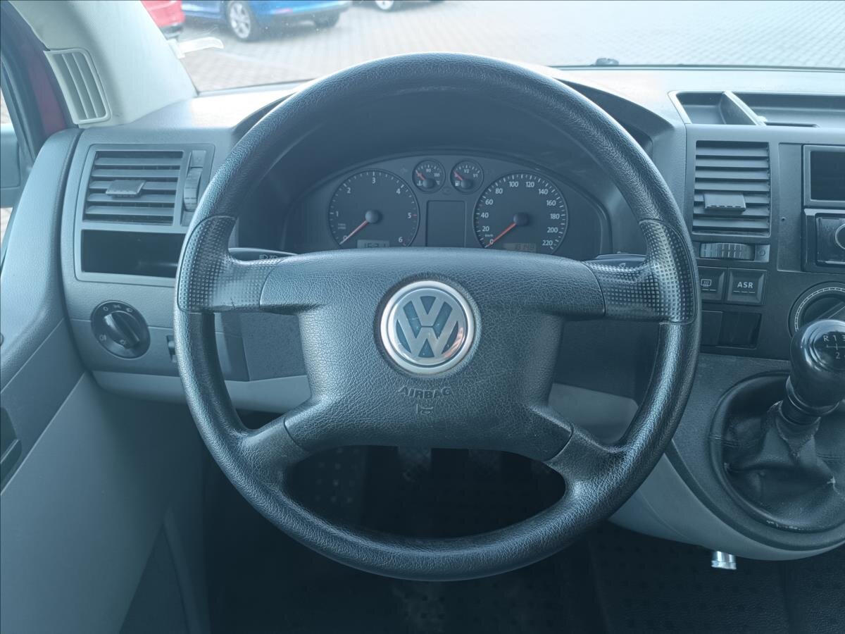 Volkswagen Transporter MPV 2,5 l 96 kw