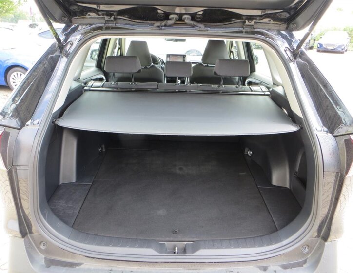 Toyota RAV4 SUV / Terénní 2,5 l 131 kw